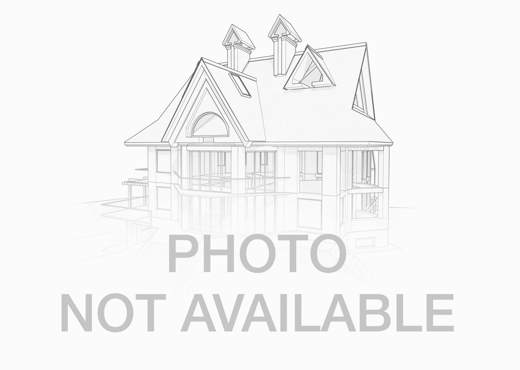 444 W Fullerton Parkway 